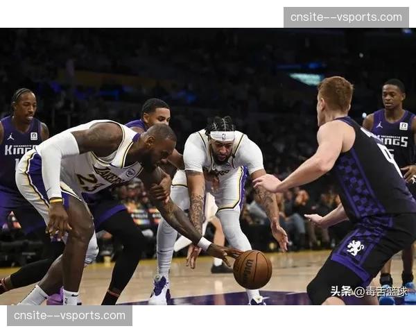 湖人近期防守效率109.8同期第七 哈姆调整初见成效 湖人近期防守效率109.8同期第七 哈姆调整初见成效