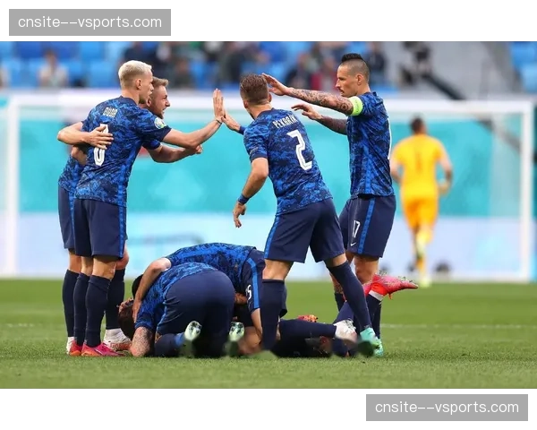 卡尔采夫边路传中制造威胁 三镇防守需加强边路保护意识